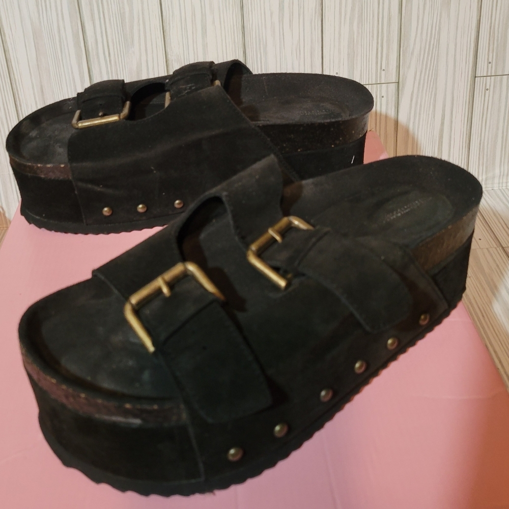 Intentionally Blank Cooper-2 Suede Platform Black Sandal Womens's 38